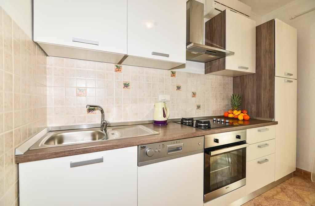 Apartments Sonja Тучепи Экстерьер фото