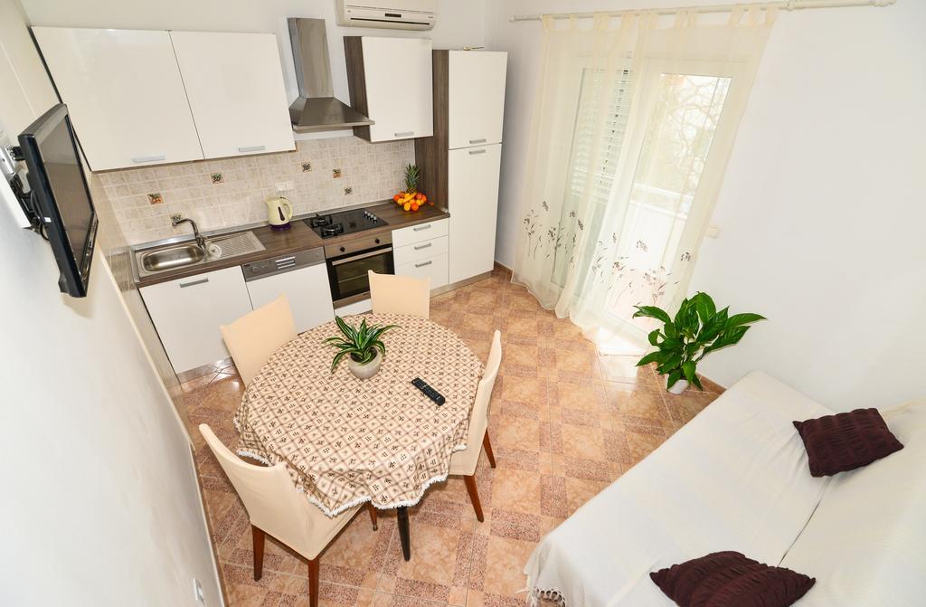 Apartments Sonja Тучепи Экстерьер фото