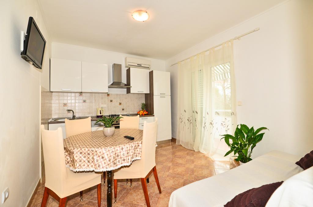Apartments Sonja Тучепи Экстерьер фото